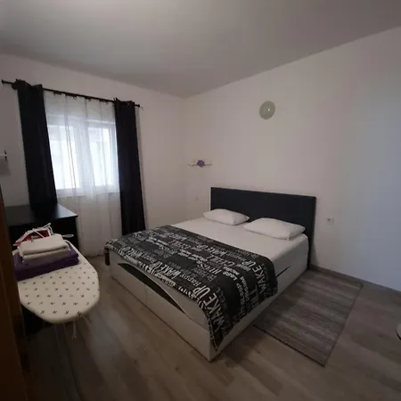 Apartment Apartman Luna Makarska