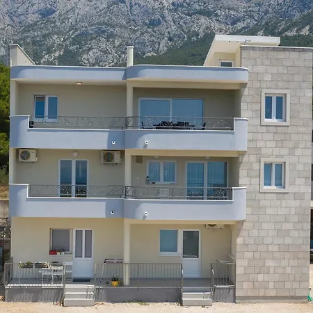 Apartment Apartman Luna